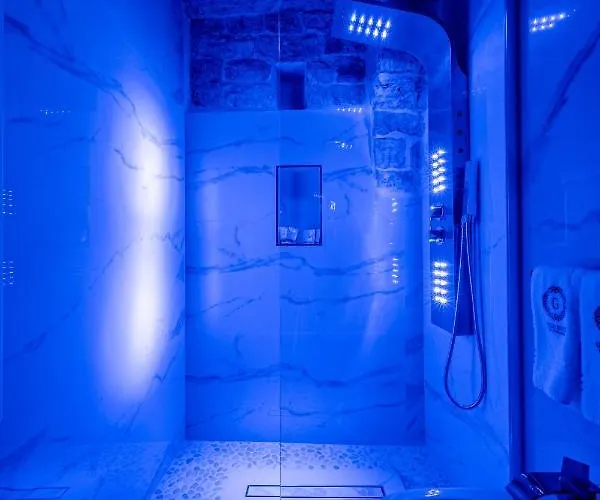 Gold Bed & Breakfast 4*